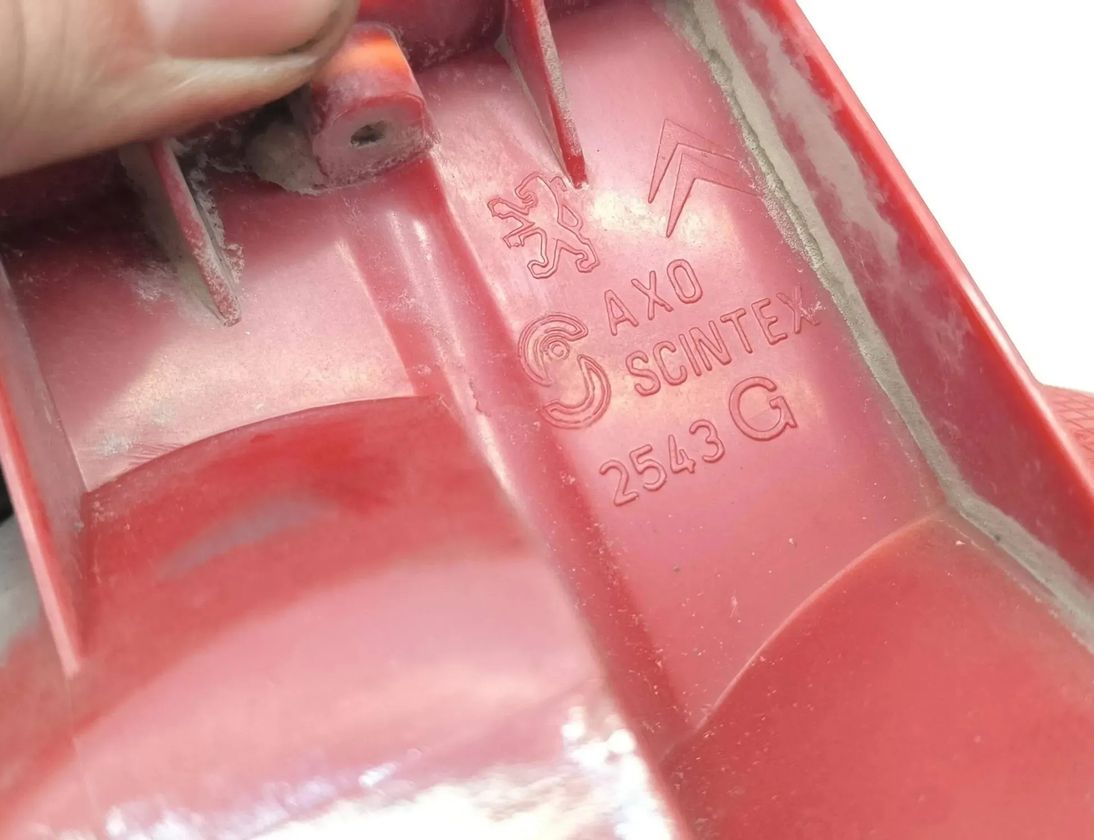 PEUGEOT 607 1 generation (2000-2008) Ľavé zadné koncové svetlo 2543G 29620676