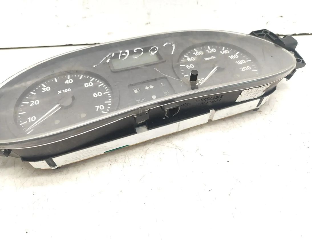 DACIA Logan 1 generation (2004-2012) Speedometer 30182173