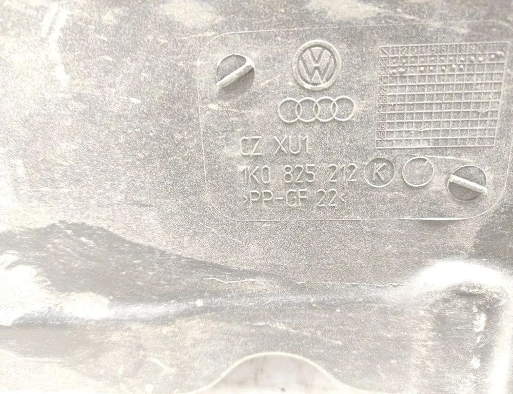 AUDI A3 8P (2003-2013) Zadná stredná spodná ochrana 1K0825212K 30619912