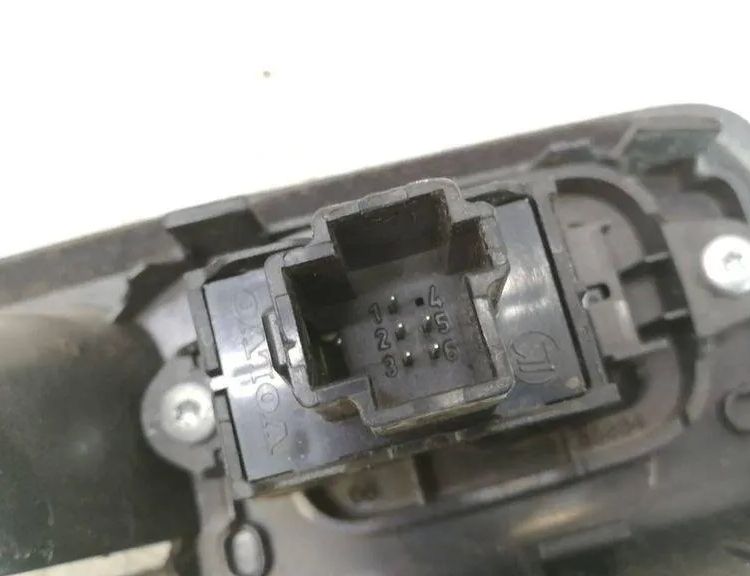 VOLVO V50 1 generation (2003-2012) Rear Right Door Window Control Switch 8679478 31390754