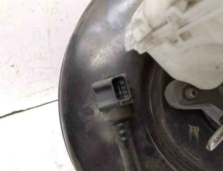 RENAULT Megane 3 generation (2008-2020) Brake Servo Booster 220847686,16119640,16119940,472104789R 32570447