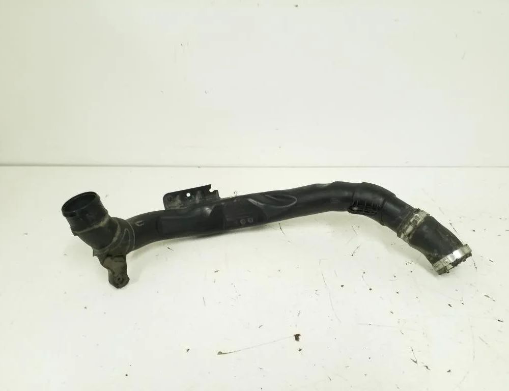 VOLKSWAGEN Passat B6 (2005-2010) Ľavá strana medzichladiča hadica 1K0145840 24991517