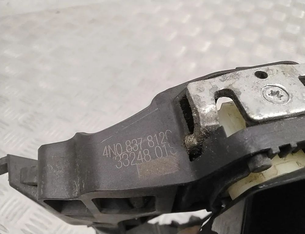 AUDI A8 D5/4N (2017-2024) Front Right Door Exterior Handle 4N0837812C 30620164