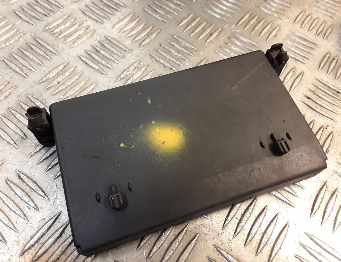 MERCEDES-BENZ C-Class W203/S203/CL203 (2000-2008) Блок управления дверей передние правые 2038201285,a2038201285 12219033