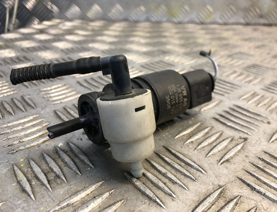 AUDI A3 8P (2003-2013) Моторчик бачка омывателя 1J69550651 14906821