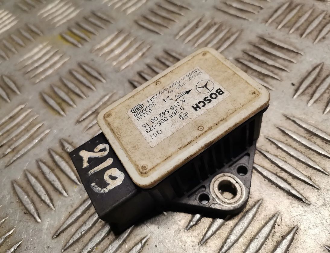 MERCEDES-BENZ CLS-Class C219 (2004-2010) Inclination yaw sensor 2165420018 17833912