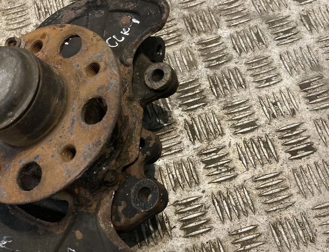 MERCEDES-BENZ CLK AMG GTR C297 (1997-1999) Front Left Wheel Hub 2093320001,A2093320001,2043320101,A2043320101 27387848