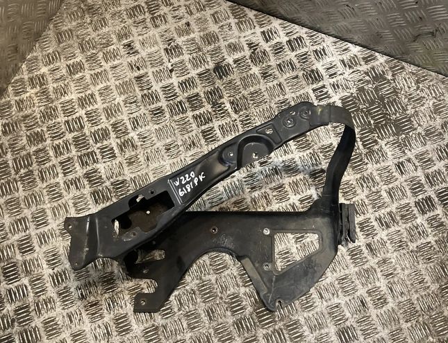 MERCEDES-BENZ S-Class W220 (1998-2005) Left Side Headlight Mount Plate 2206200172,A2206200172,2206200572,A2206200572 30059187