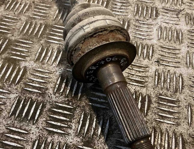 SUBARU Forester SH (2007-2013) Rear Right Driveshaft 28421SC020 32572403