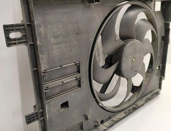 PEUGEOT 308 T9 (2013-2021) Диффузор GNV94CEM00,9806313580 30548722