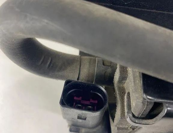 SKODA Superb 1 generation (2001-2008) Топливный насос 1K0906089 30550638