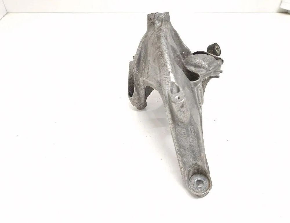 AUDI A4 B7/8E (2004-2008) Držiak motora pravá strana 4M0199307AD 30555145