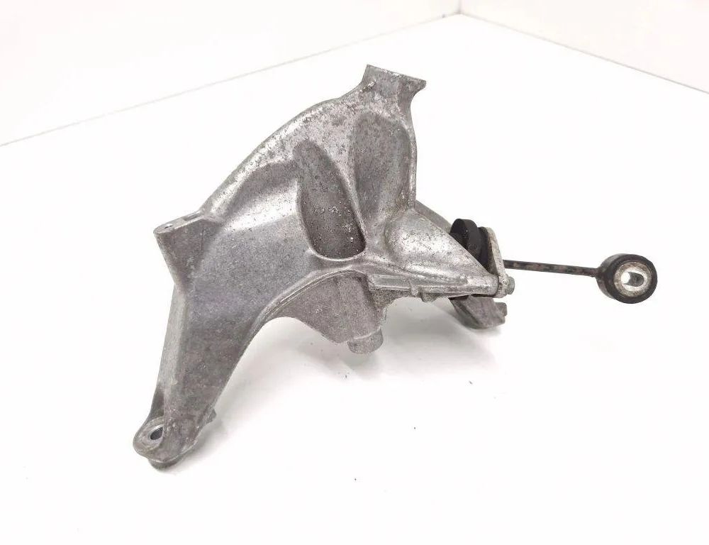 AUDI A4 B7/8E (2004-2008) Držiak motora pravá strana 4M0199307AD 30555145