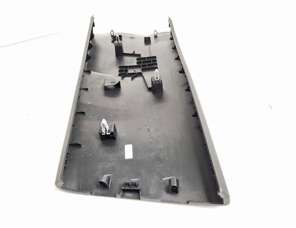 PEUGEOT 2008 2 generation (2019-2023) Pravý B stĺpikový obklad 9811199777 30561263