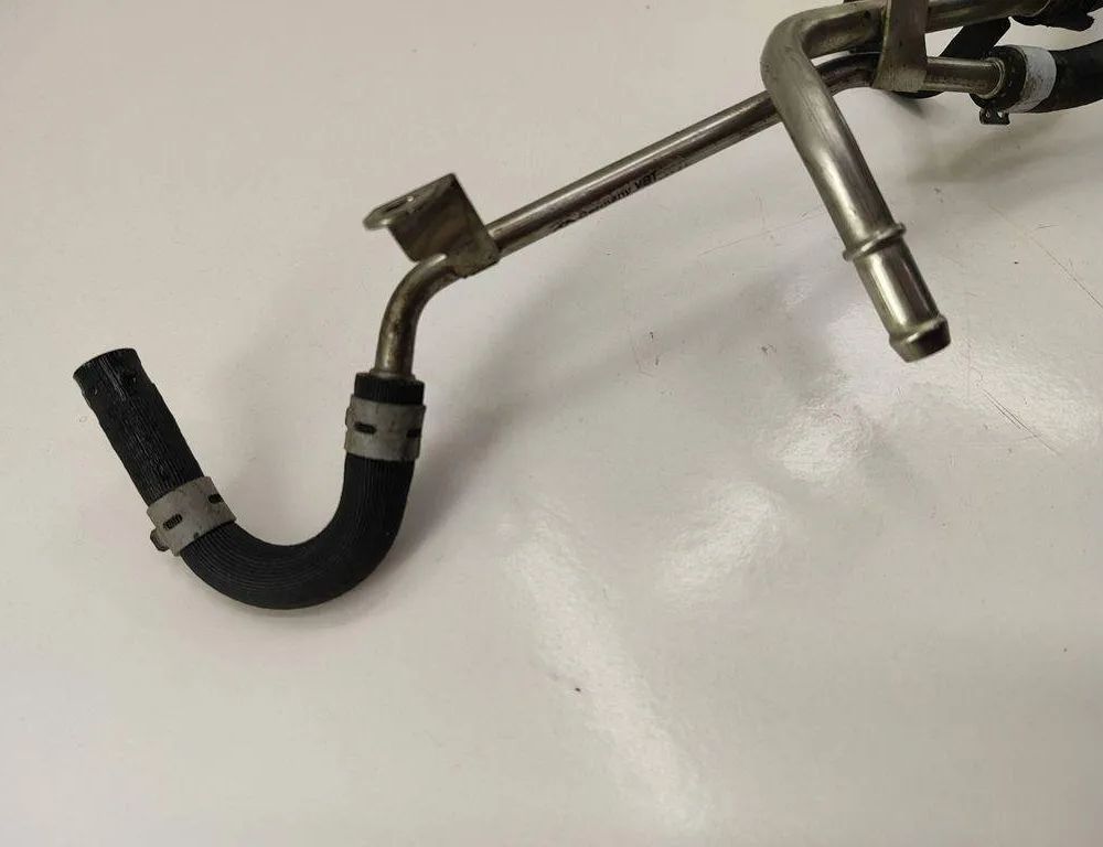 VOLKSWAGEN Golf 8 generation (2019-2023) Palivová rúrka 04L201360 30561808