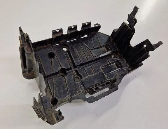 PEUGEOT 508 1 generation (2010-2020) Поддон аккумулятора 9686469580 30567624