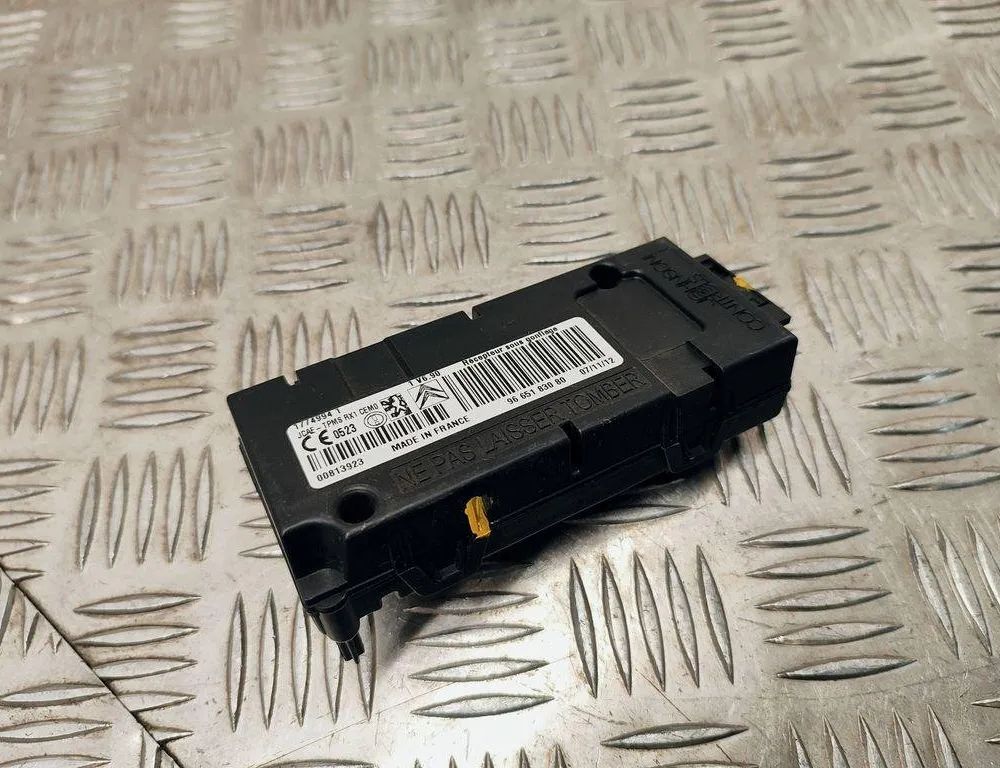 CITROËN DS5 1 generation (2012-2015) Bluetooth ovládacia jednotka 00813923,9665183080 30576101