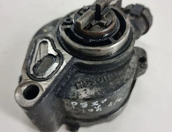 PEUGEOT 2008 2 generation (2019-2023) Vacuum Pump D1561B 30576943