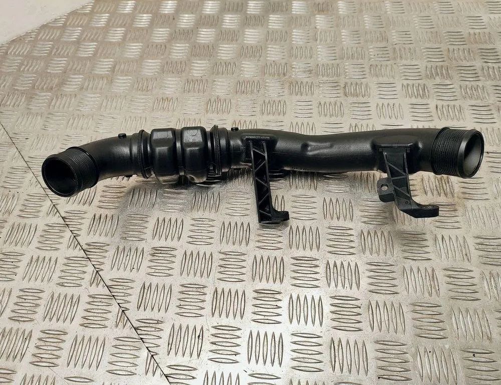 FORD S-Max 2 generation (2015-2024) шланг радиатора интеркулера F1014075808,DS736C646FK 30742635