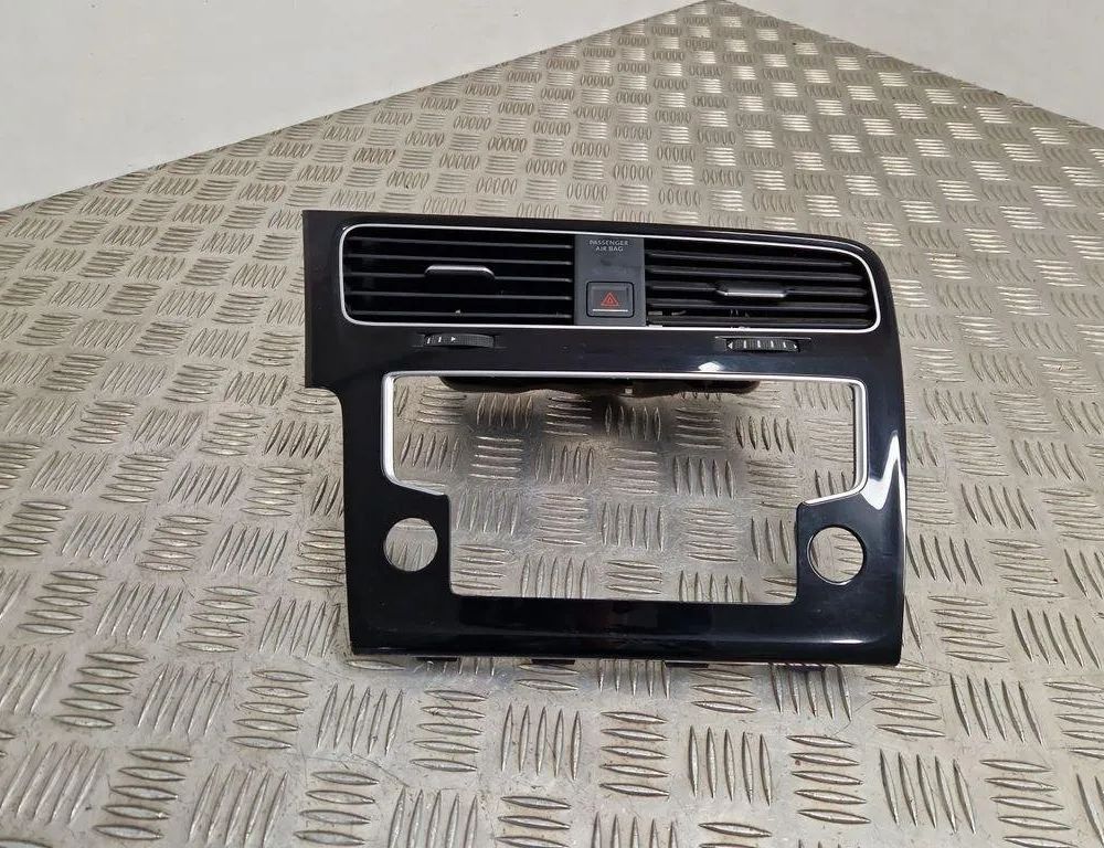 VOLKSWAGEN Golf 8 generation (2019-2023) Вентиляционные отверстия центральной консоли 5G1819743,5G1819728 31653288