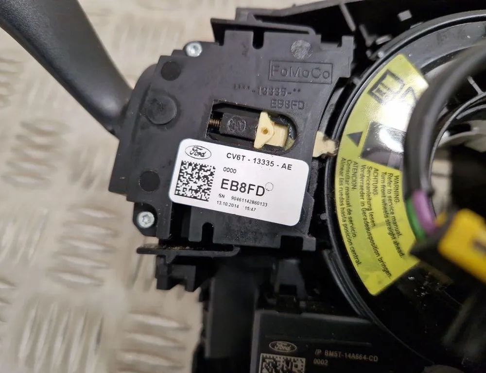 FORD Kuga 3 generation (2019-2023) Stieračový prepínač F1FT17A553BA,CV6T1335AE,DV6T3F944AA,BM5T14A664CD 32184380