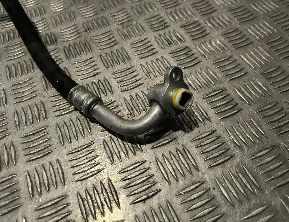 VOLVO XC60 2 generation (2017-2024) Трубки кондиционера 31369391 30649555