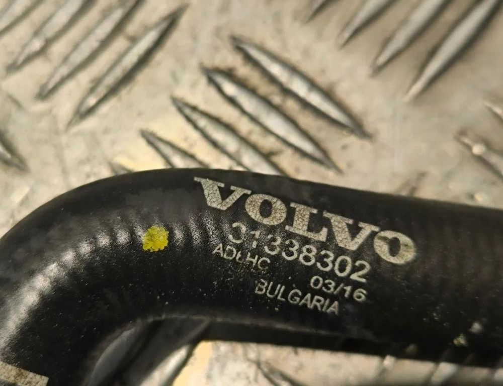 VOLVO XC90 1 generation (2002-2014) Coolant Hose Pipe 31338302 30651138