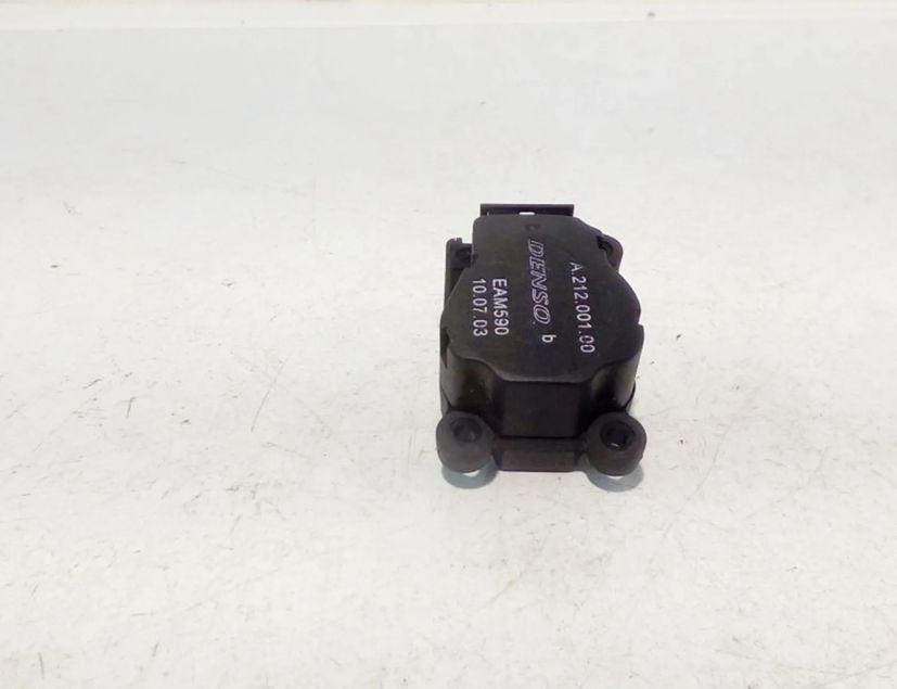 CITROËN C8 1 generation (2002-2014) Клапаны управления внутренним подогревом A2120010041047324 27554173