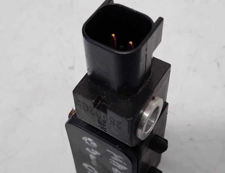 MAZDA 6 GG (2002-2007) Датчик удара передний левый GJ6A57KC0 27582791