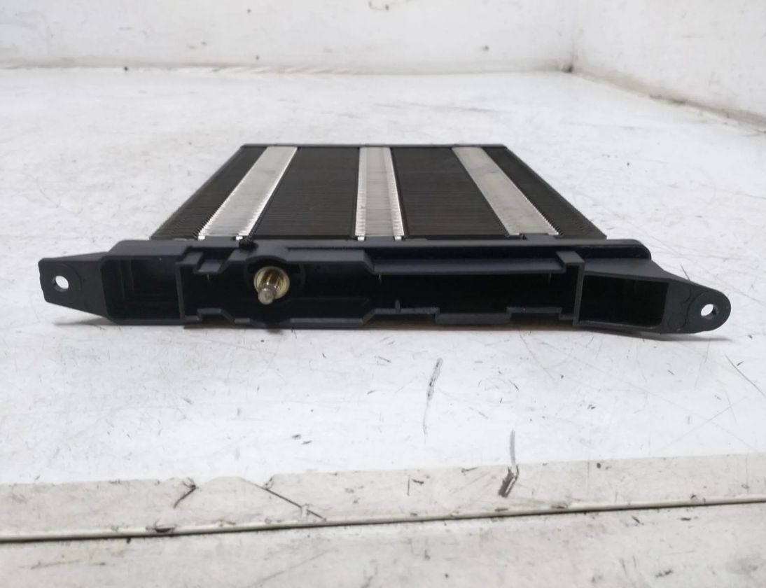 VOLKSWAGEN Passat B7 (2010-2015) Elektrický radiátor na vykurovanie kabíny 1K0963235F 27586411