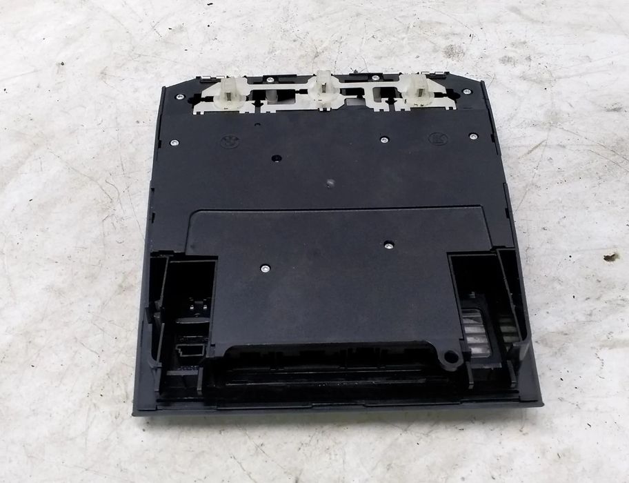 BMW 3 Series E90/E91/E92/E93 (2004-2013) Interior Lighting 9197745 27589690