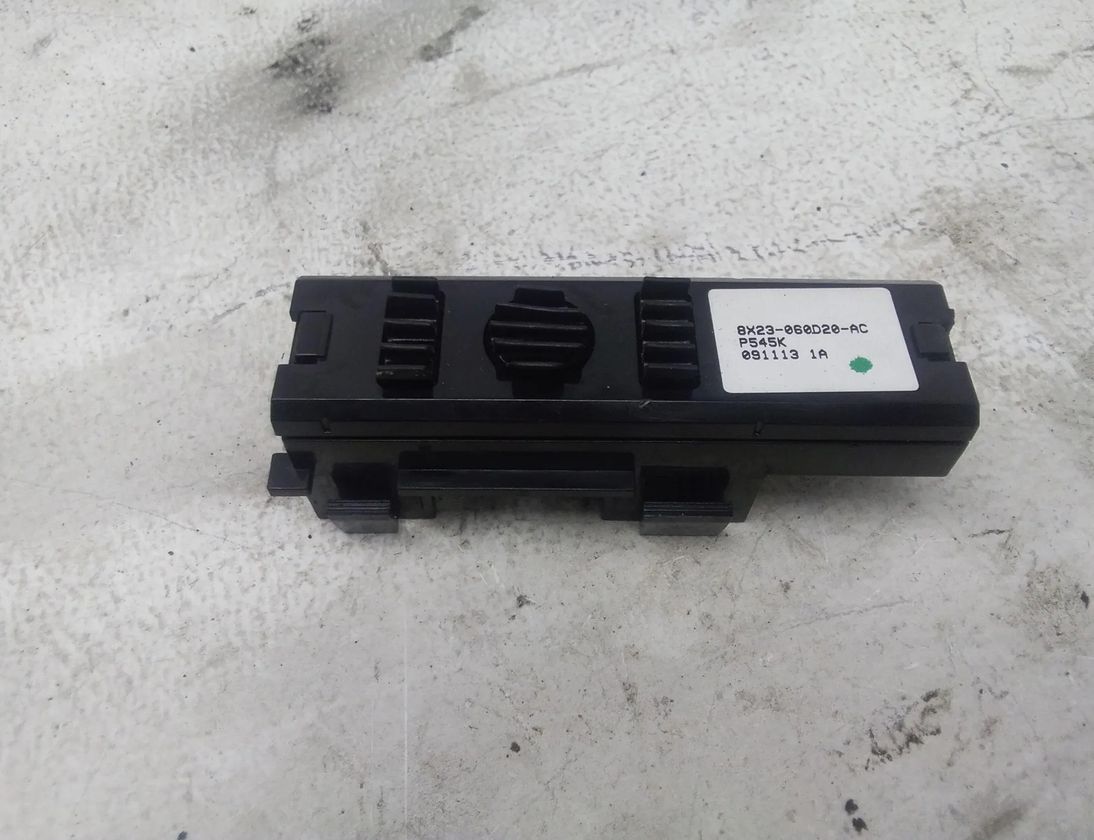 JAGUAR XF 1 generation  (2011-2016) Iné riadiace jednotky 8X23060D20AC 27598552