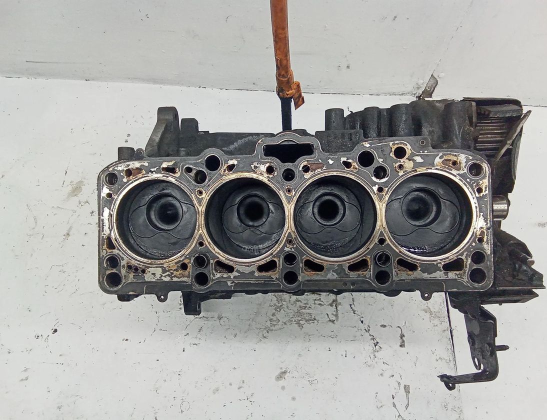 VOLKSWAGEN Passat B5 (1996-2005) Engine Block AWX 27599089