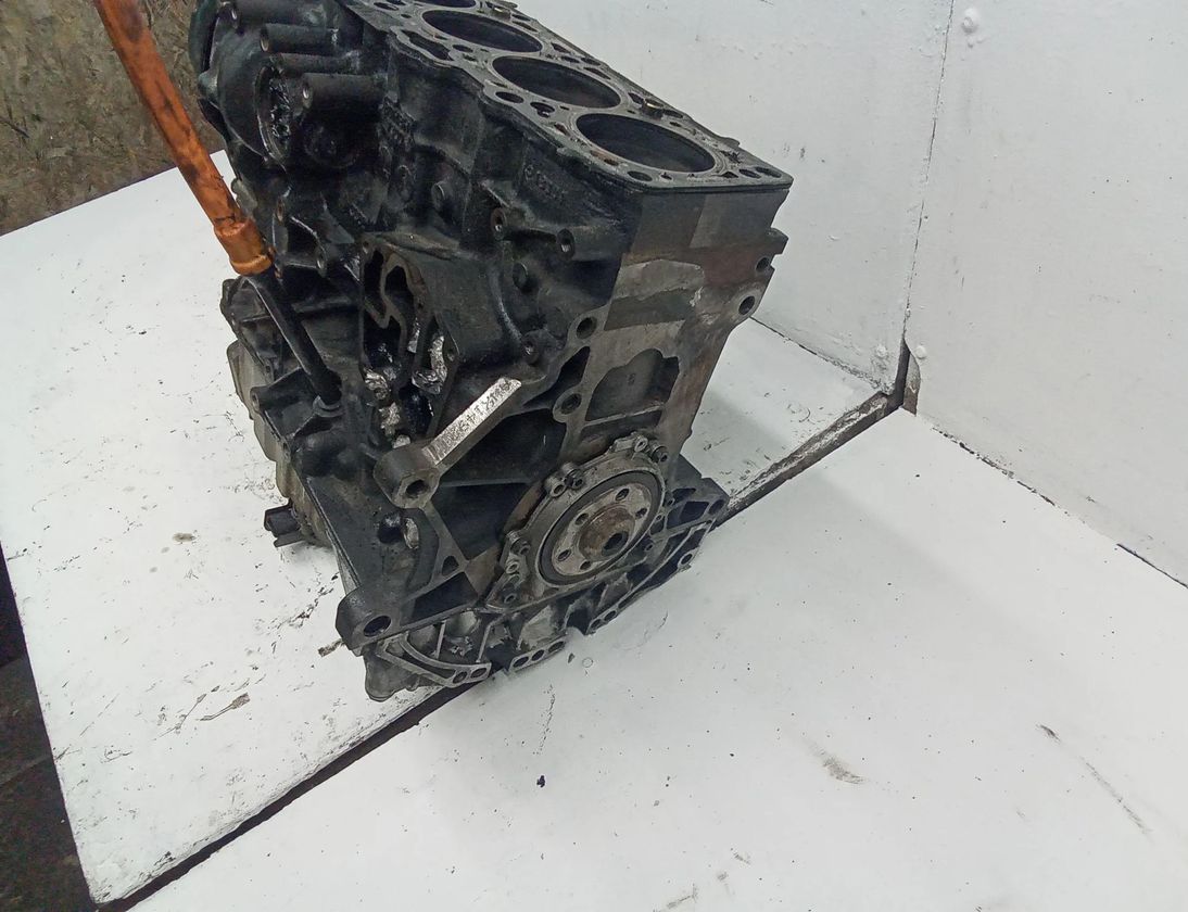 VOLKSWAGEN Passat B5 (1996-2005) Engine Block AWX 27599089