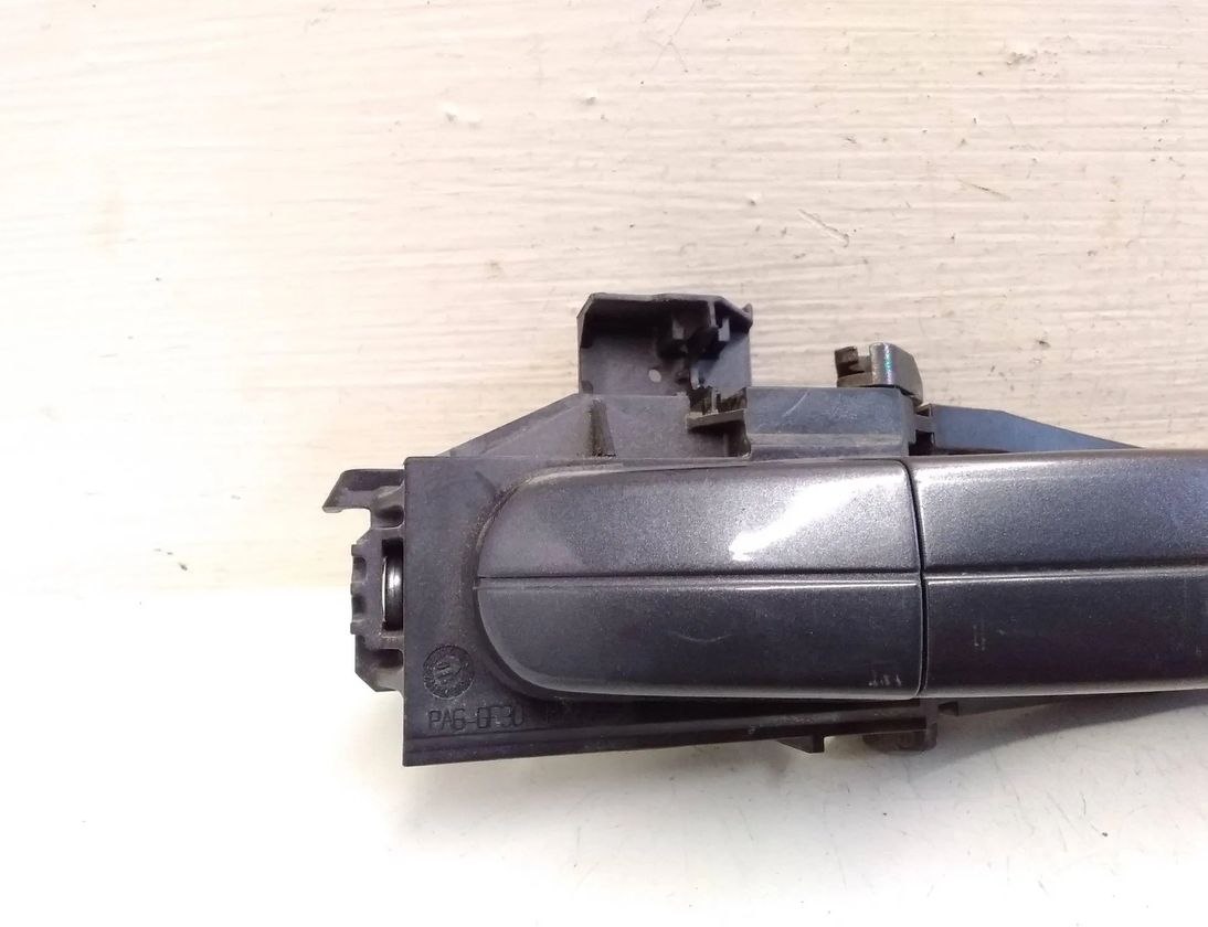 FORD C-Max 1 generation (2003-2010) Pravé zadné dvere vonkajšia kľučka 3M51R224A36AD 27634848