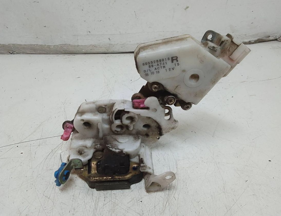 NISSAN Almera N16 (2000-2006) Замок двери передний правый 8055289918 27639167