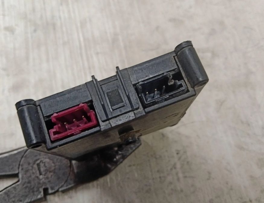 MERCEDES-BENZ M-Class W164 (2005-2011) Bootlid Antenna Amplifier A1648201689 27659697