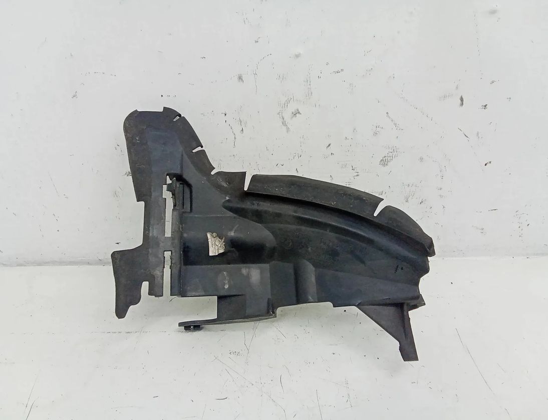 VOLVO V70 3 generation (2007-2020) Отвод воздуха радиатора 30796389 27666564