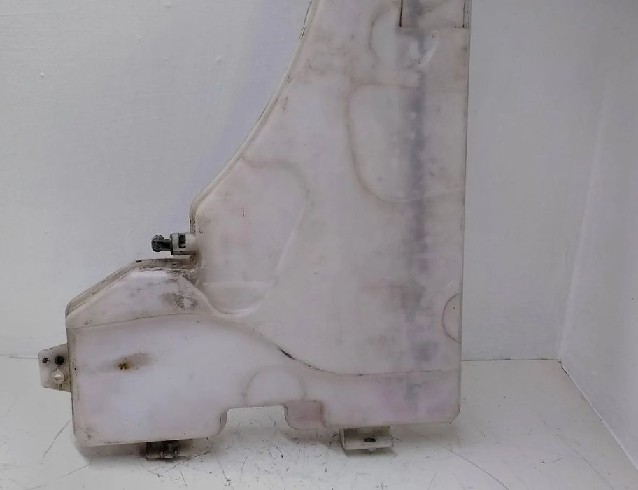 BMW X5 E70 (2006-2013) Window Washer Tank 7161465 27703740