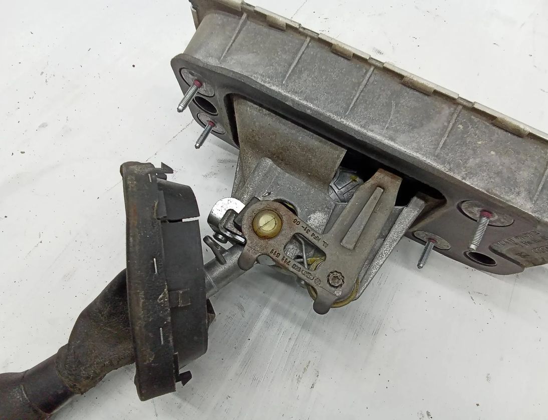 VOLKSWAGEN Caddy 3 generation (2004-2015) Gear Shifting Mechanism 1K0711061A 27710923