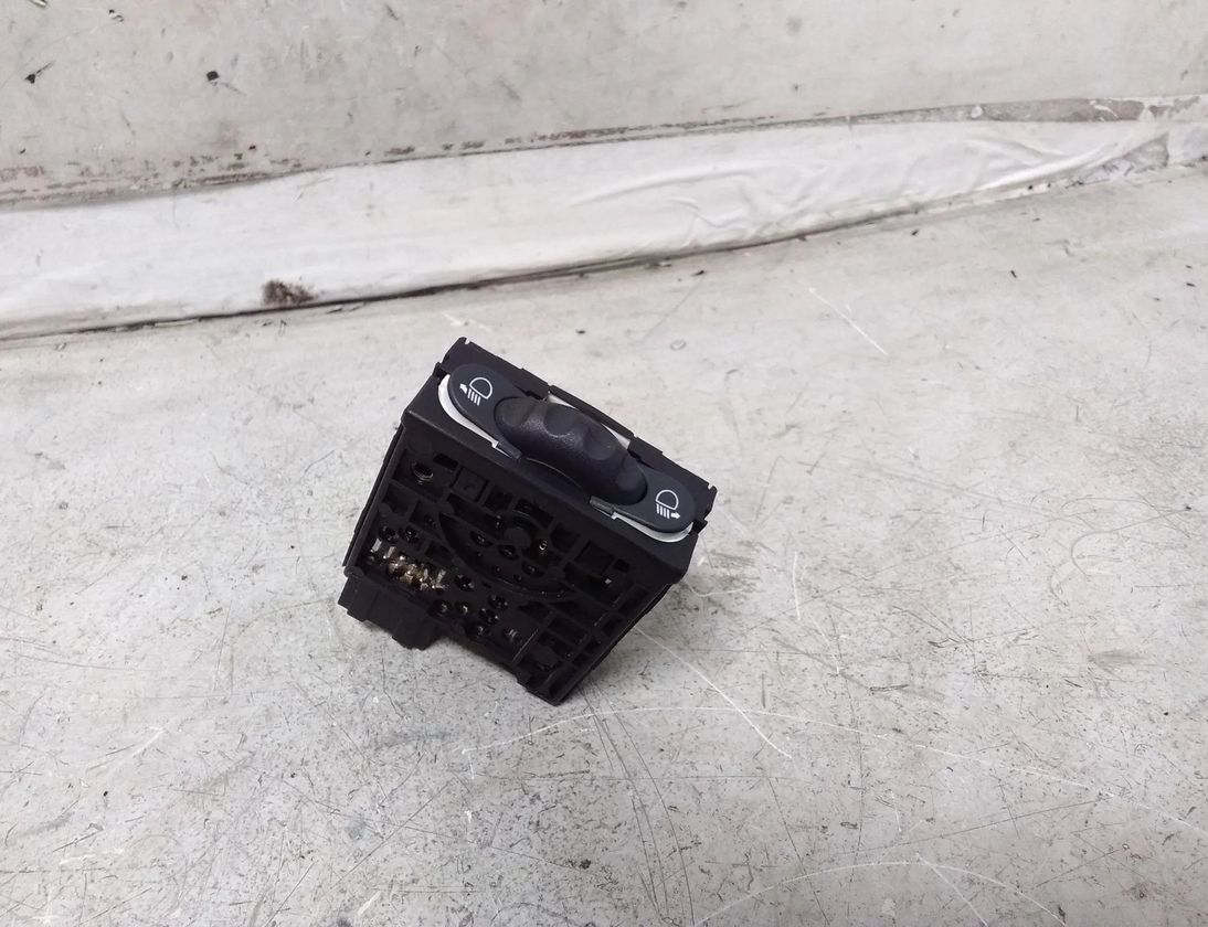 OPEL Vivaro A (2002-2006) Headlight height adjustment switch 8200379685 27716188