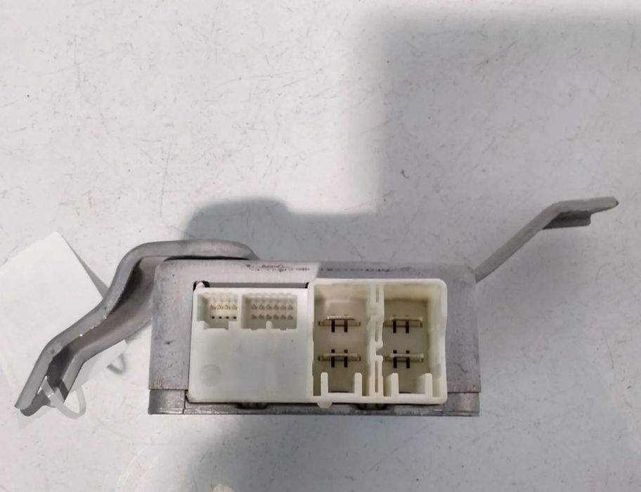 TOYOTA Yaris 2 generation (2005-2012) Power steering control unit 896500D070 28531930