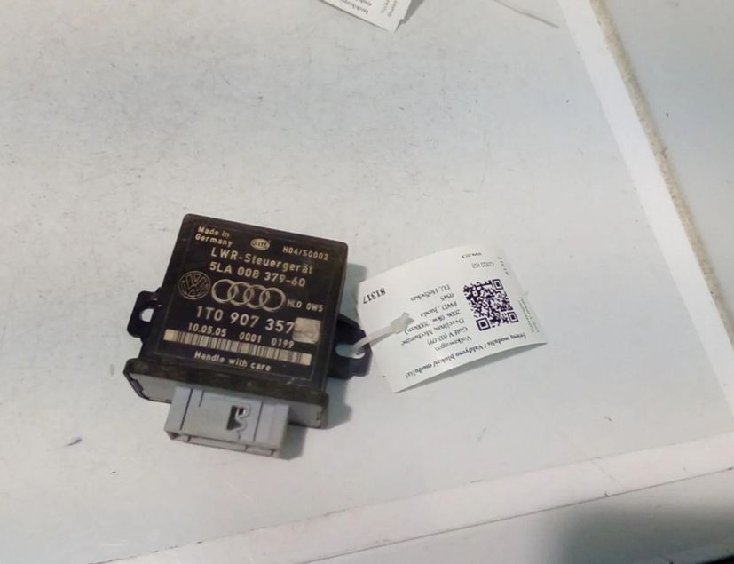 VOLKSWAGEN Golf 6 generation (2008-2015) Блок света 5LA00837960 28532670