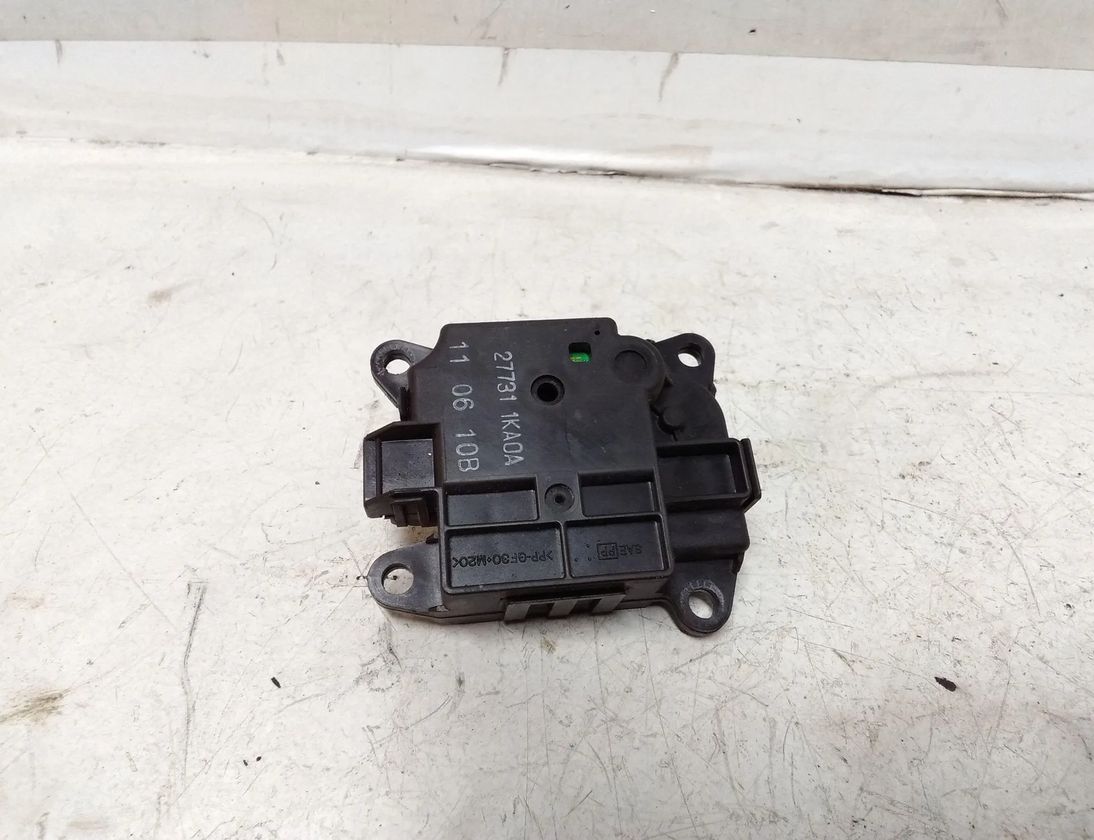 NISSAN Juke YF15 (2010-2020) Клапаны управления внутренним подогревом 277311KA0A 28586195