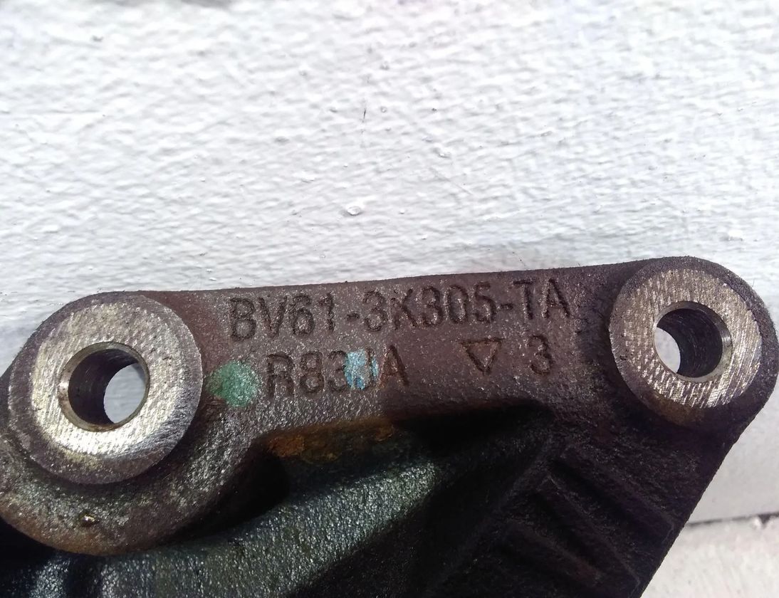 FORD C-Max 2 generation (2010-2019) Držiak nápravy BV613K305TA 28645115