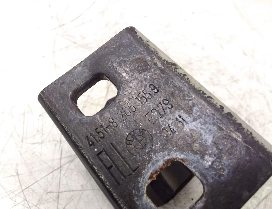 BMW X5 E53 (1999-2006) Front left Door Hinge 8265155 28662401