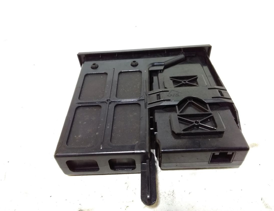 VOLKSWAGEN Passat B7 (2010-2015) Ovládací gombík navigácie 5N0035341E 28674646