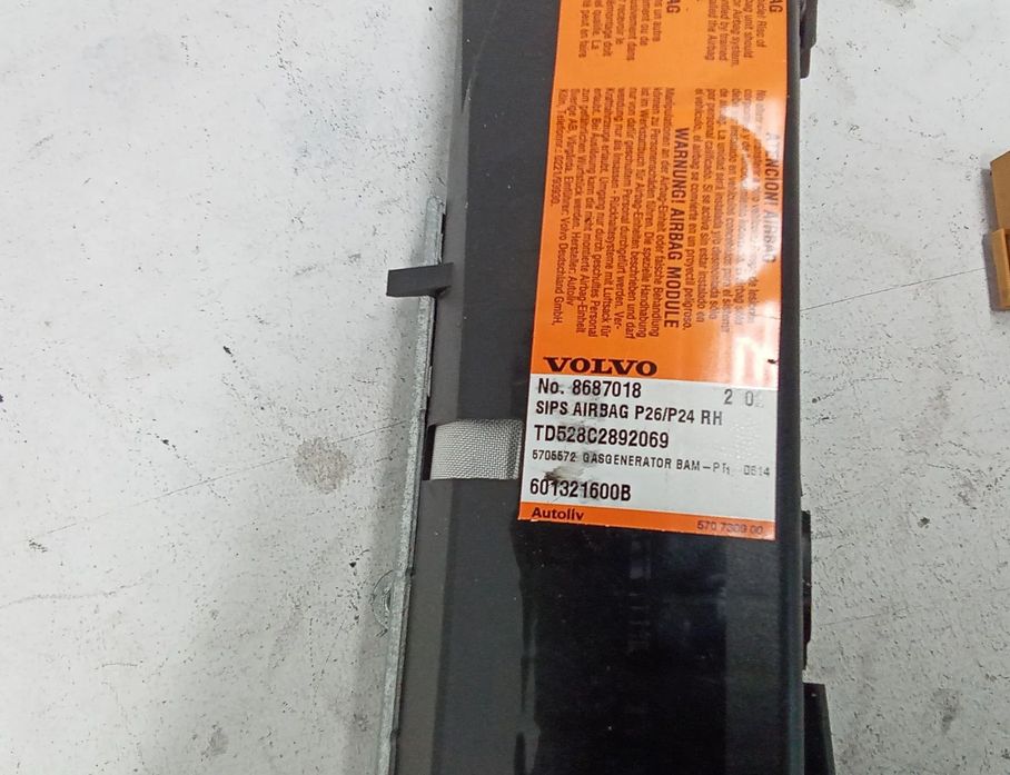VOLVO XC90 1 generation (2002-2014) Front Right Seat Airbag SRS 8687018 28680241