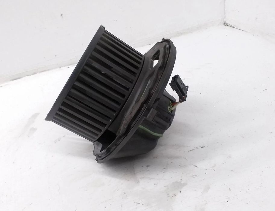 BMW X1 E84 (2009-2015) Interiérový ohrievač 6933664 28715094