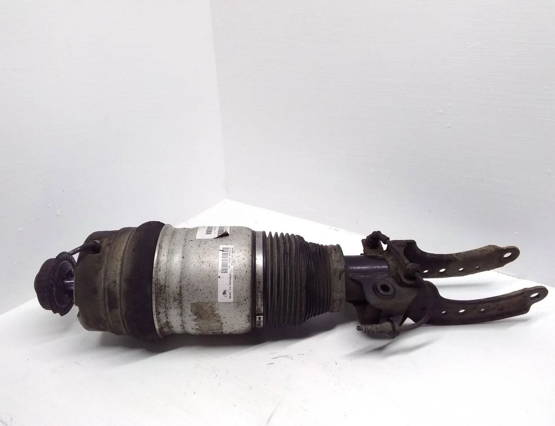 VOLKSWAGEN Touareg 1 generation (2002-2010)  Front left pneumatic shock absorber 7L6412021AG 28716974